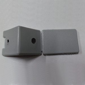 МЕБЕЛЬНЫЙ УГОЛОК-СТЯЖКА СЕРЫЙ (10 шт) — изображение 1