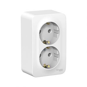 Розетка накладная 2м. белая с/з "BLANCA" — изображение 1